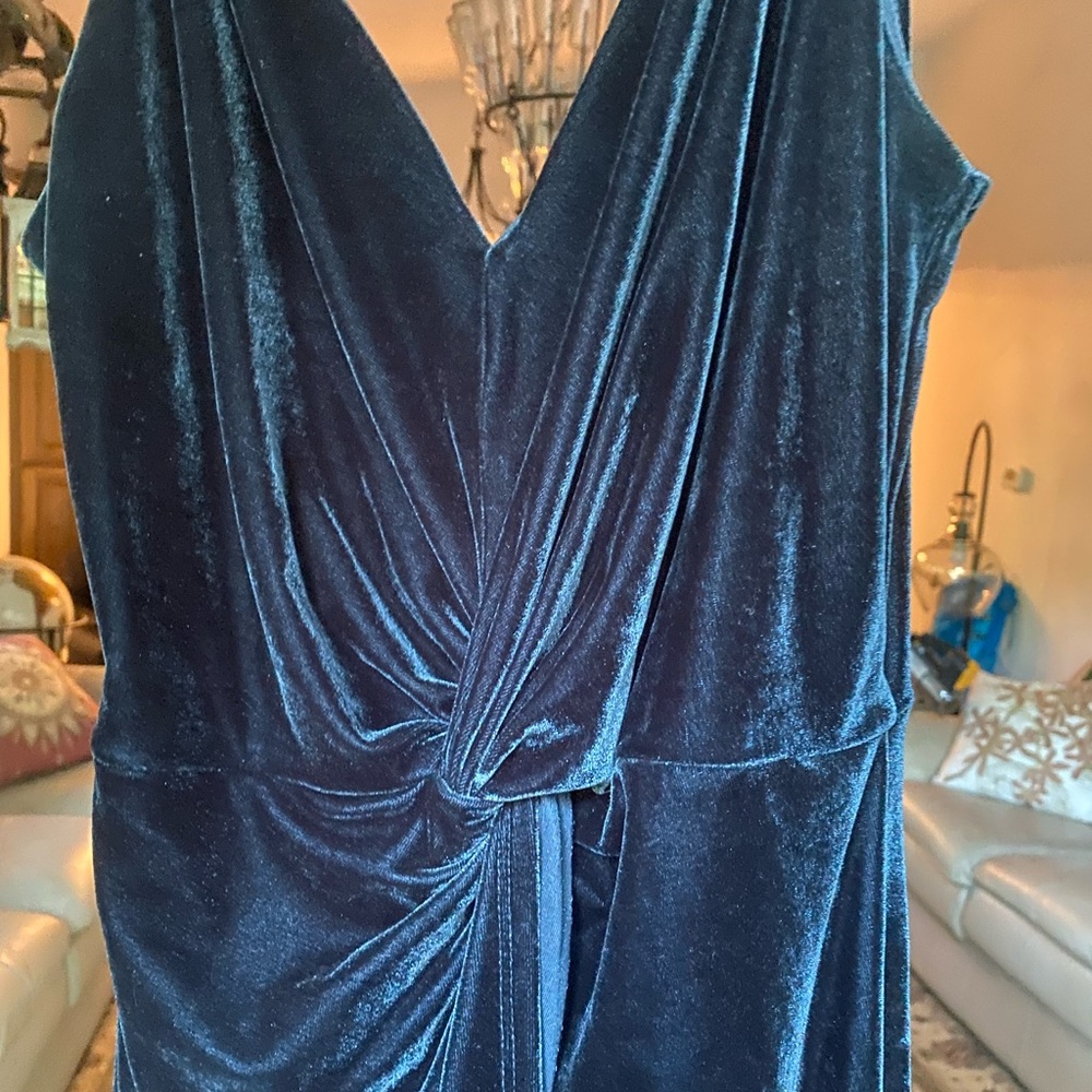 Winter/Fall Dress - Picture 2 of 6